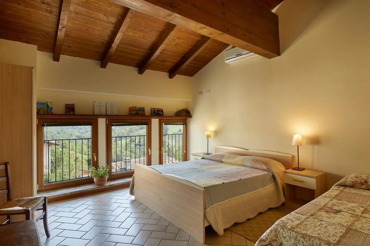 Farm stay Agriturismo Ca' Del Ciuco Vezzano sul Crostolo Italy